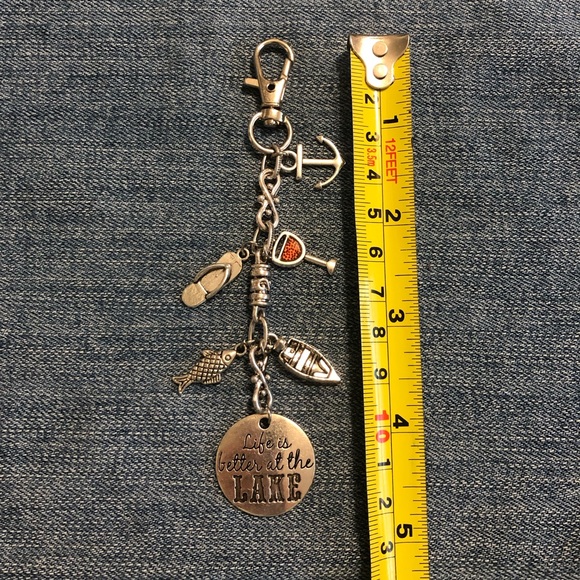 Life is Better at the Lake Keychain - Picture 4 of 7